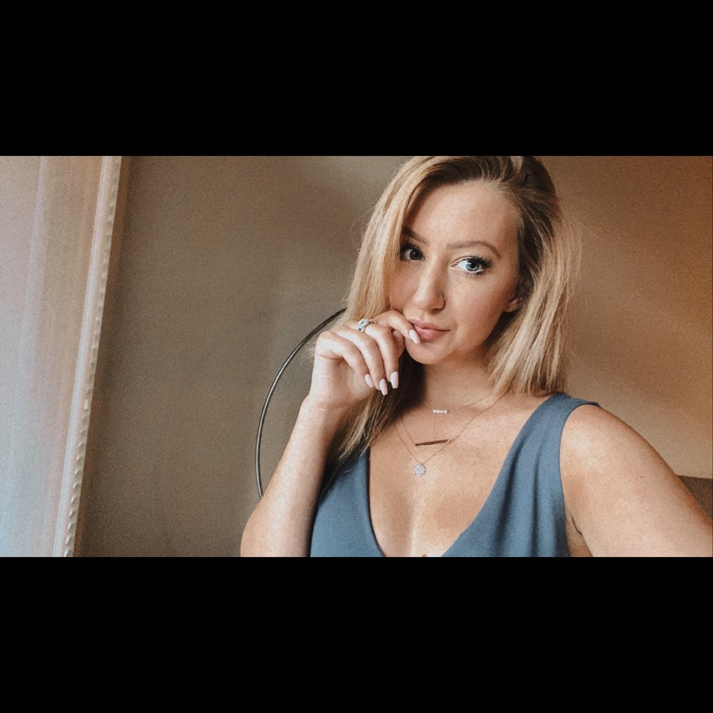 Meet your Posher, Courtney